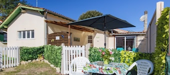 Vacation Home "Villa Chouchou Côte Atlantique N2" with Private Terrace, Private Garden & Wi-Fi