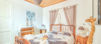 "Villa Chouchou Côte Atlantique N2" with Private Terrace, Private Garden and Wi-Fi