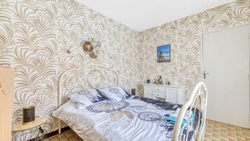 2 habitaciones, wifi gratis y ropa de cama