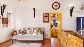 1 chambre, fer et planche Ă repasser, Wi-Fi gratuit, draps fournis