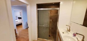 Bathroom - UCSF Duplex 4 bedroom (San Francisco)