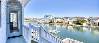 Toddle House | Channel House | Dog-Friendly