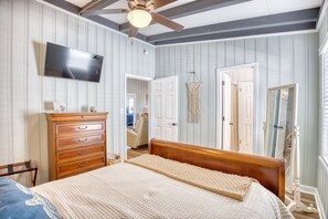 5 bedrooms, iron/ironing board, travel cot, free WiFi