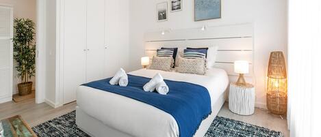 2 chambres, fer et planche à repasser, accès Internet, draps fournis