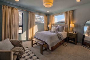 7 bedrooms, desk, travel crib, WiFi - Mountain Home By Aspects | Sauna Access + Firepit (Gallatin Gateway)