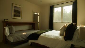 7 makuuhuonetta, työpöytÀ, vauvan matkasÀnky, Wi-Fi