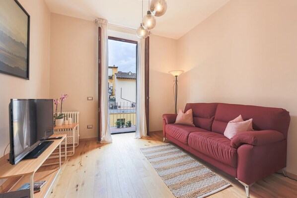 TV - Apartments Florence - San Jacopino 3 bds (Firenze)