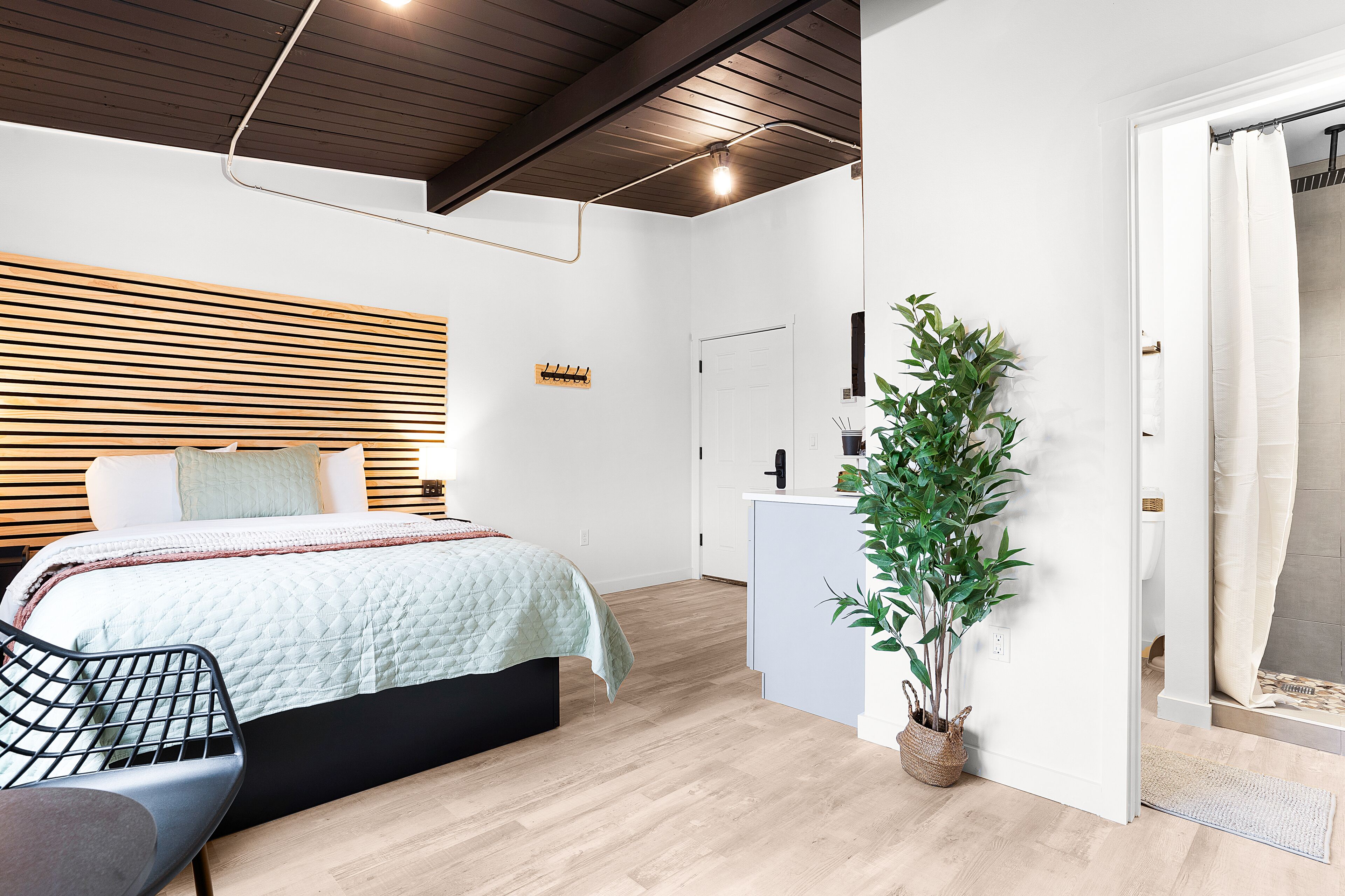 Traditional Room | Free WiFi