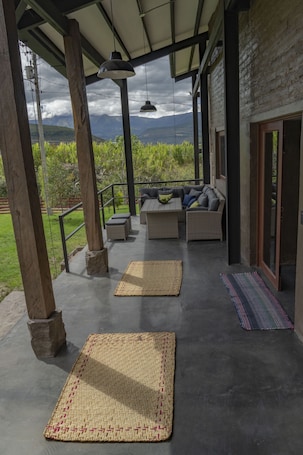 Porch. El Trapiche Luxury Villa
