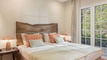 1 bedroom, iron/ironing board, travel crib, WiFi