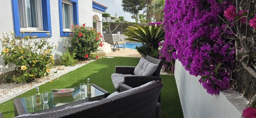 "Delphine"@MARISOL: 100m to the beach, private pool, A/C, WiFi, dog beach