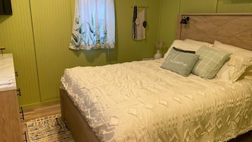 1 bedroom, in-room safe, travel crib, free WiFi