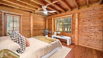 4 bedrooms, WiFi, bed sheets