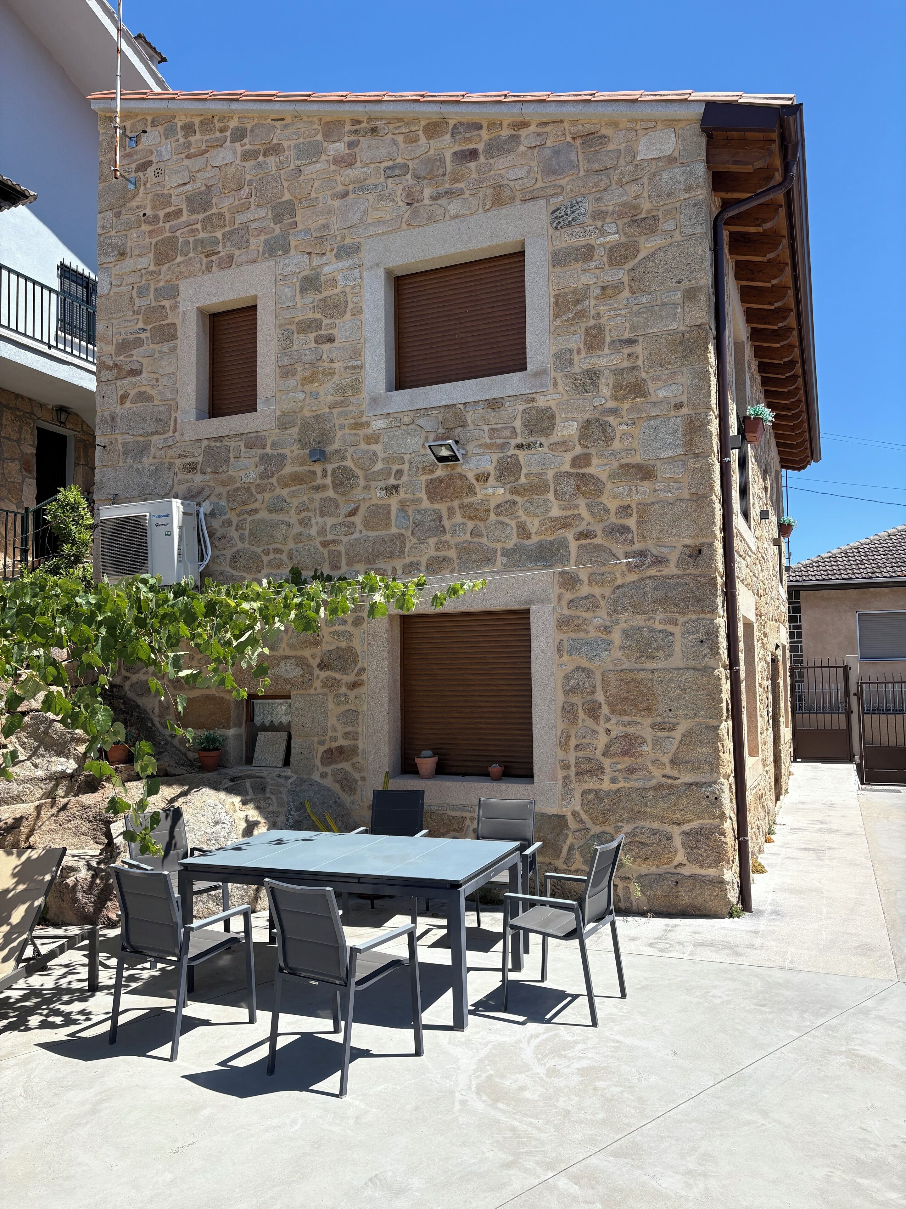 فيلا حصرية | شرفة/رواق