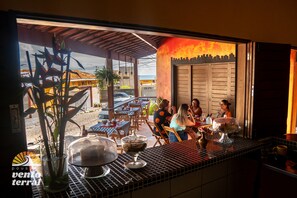 Desayuno continental gratuito y diario