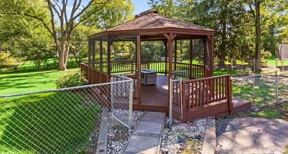 3BR Home + Spacious Yard w Gazebo | LCP Collection