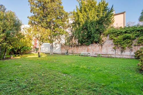 Giustinianeo Hospital & University - Cozy Studio!