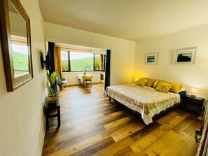 1 chambre, fer et planche à repasser, Wi-Fi, draps fournis