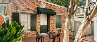 610 Franklin: 5B | 1/1 | Heart of Downtown | Washer/Dryer