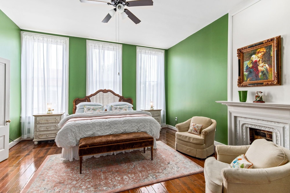 610 Franklin Upstairs 1/1 Sleeps 4 Walk to Downtown Natchez Vrbo