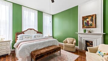 1 slaapkamer, een strijkplank/strijkijzer, gratis wifi, beddengoed