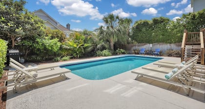 Golden Hour! The Perfect Beach Home, Private Heated Pool, Steps to Beach and Marsh, Sleeps 12