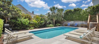 Golden Hour! The Perfect Beach Home, Private Heated Pool, Steps to Beach and Marsh, Sleeps 12