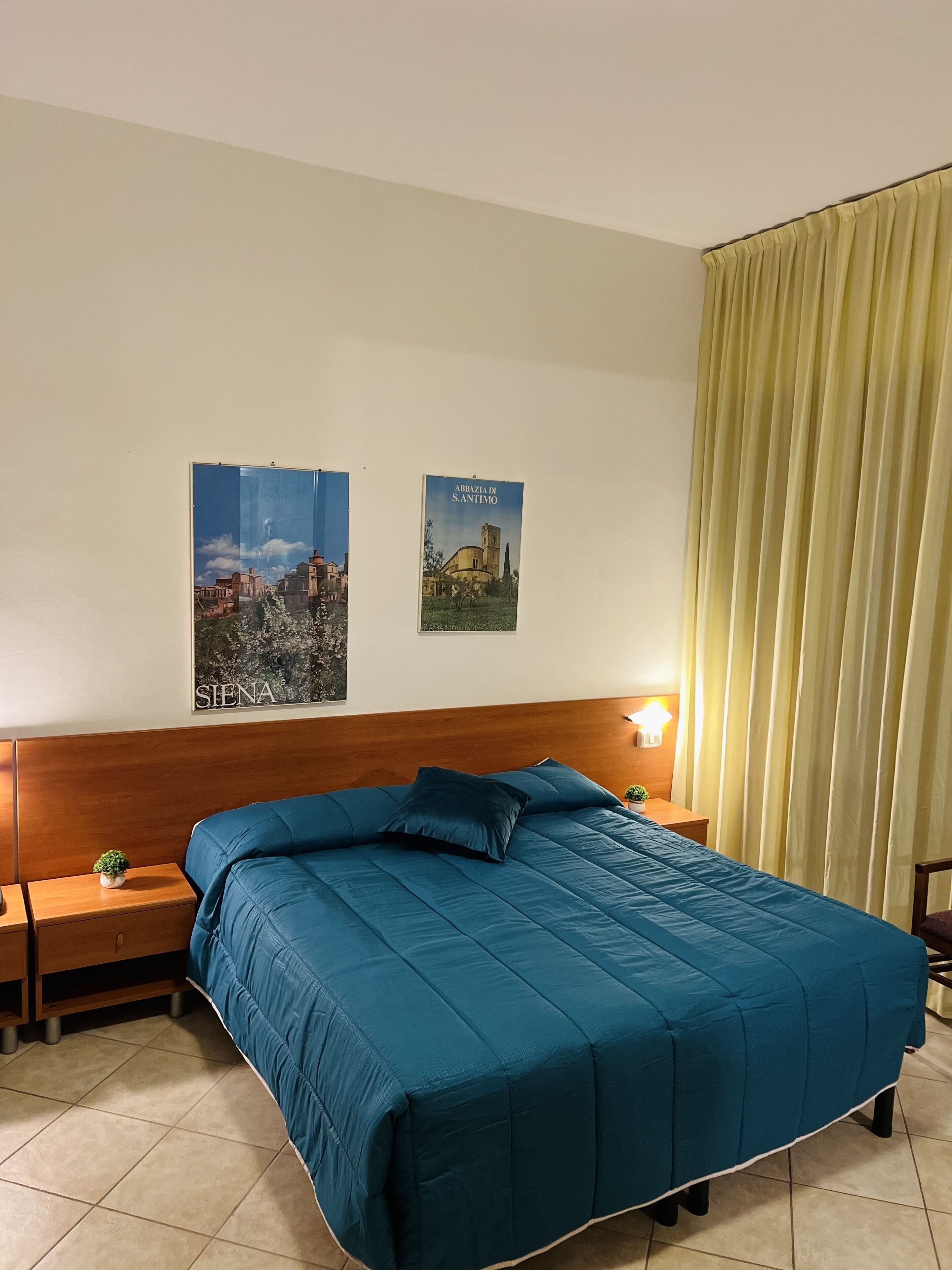 Premium bedding, minibar, in-room safe, individually furnished