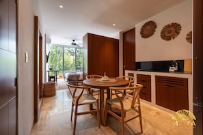 In-room dining - NHOA 207B Lux 1BR Condo Pool View in Aldea Zama (Tulum)