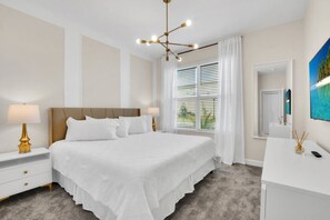 5 bedrooms, iron/ironing board, internet, bed sheets