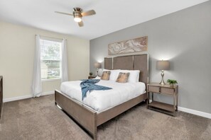 5 habitaciones, tabla de planchar con plancha, internet y ropa de cama 