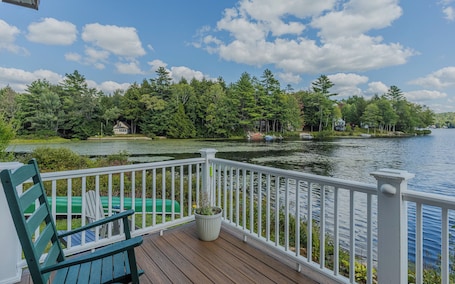Property grounds. Lakefront Family Fun Retreat