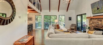 Mountain Paradise - Play games + enjoy wooded serenity!