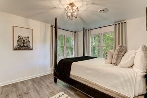 3 bedrooms, free WiFi, bed sheets