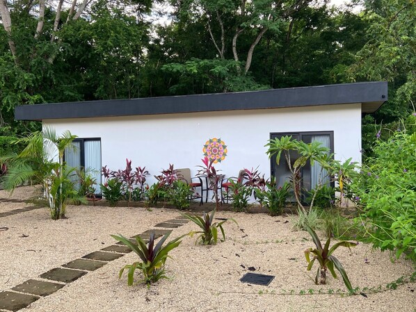 Property grounds - Grande Espiritu Casita, steps to Playa Grande beach w/ Pool, Grille and more! (Playa Grande)