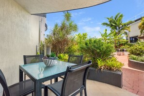 Classic Apartment | Terrace/patio