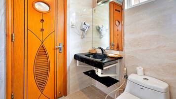 Superior Double Room | Bathroom | Shower, hydromassage showerhead, designer toiletries, hair dryer