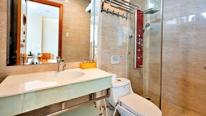Deluxe Double Room | Bathroom - S79 Happy Hotel 1 Saigon (Ho Chi Minh City)