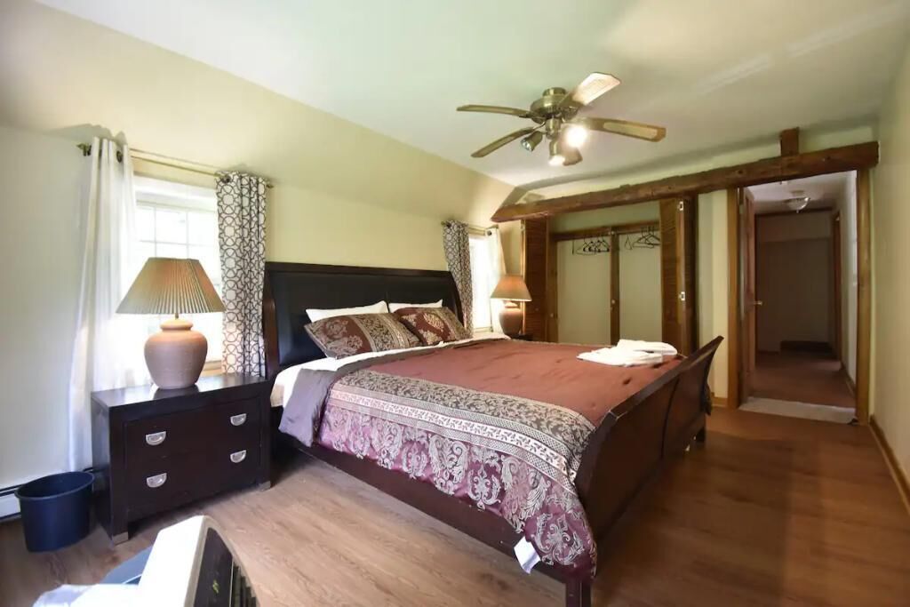 3 chambres, fer et planche à repasser, Wi-Fi, draps fournis