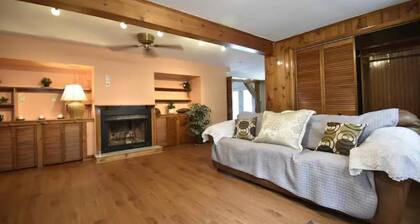 Royal Garden Main Cabin