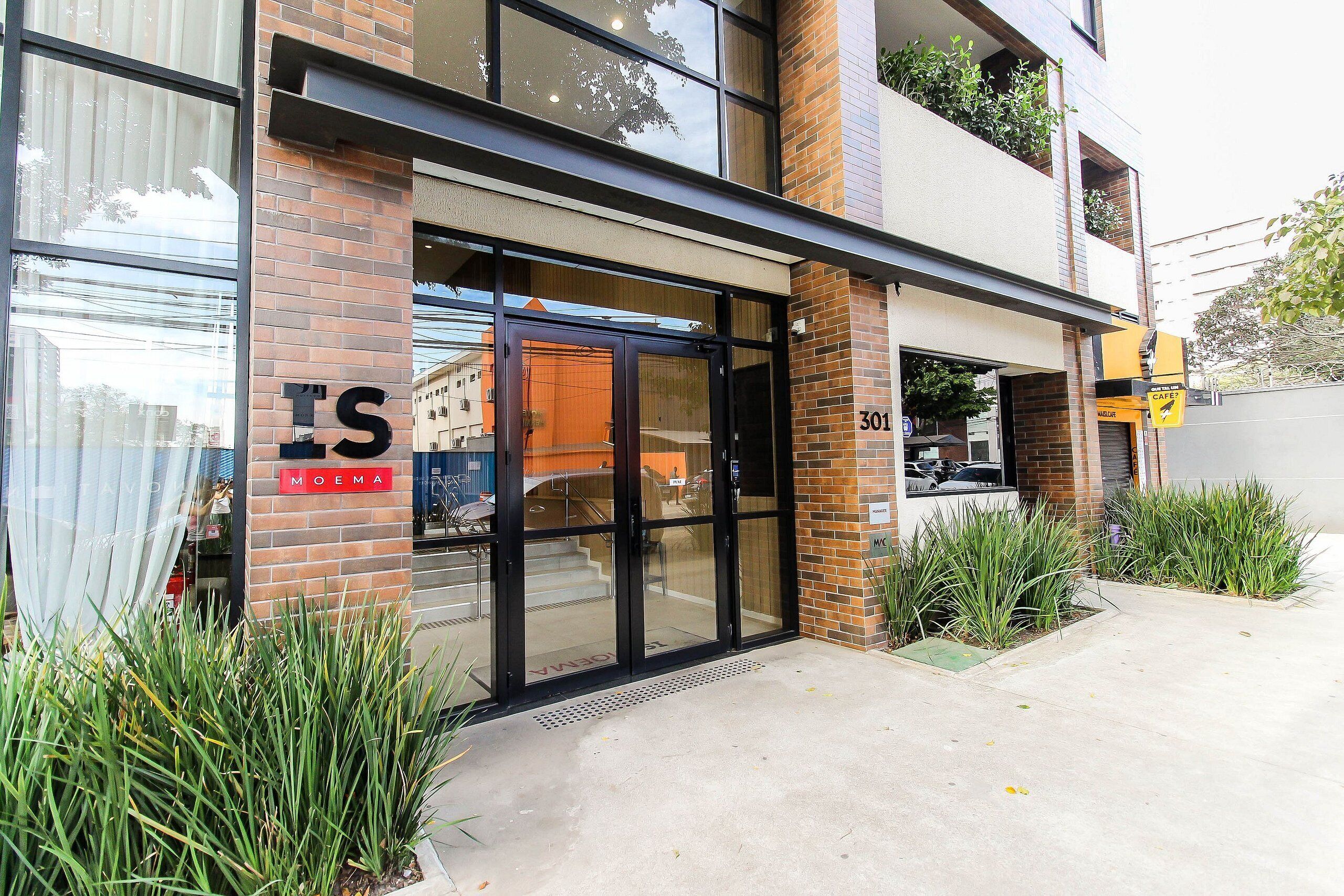 Premium Studio | Exterior detail