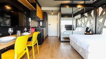 Premium Studio | Premium bedding, individually furnished, desk, laptop workspace