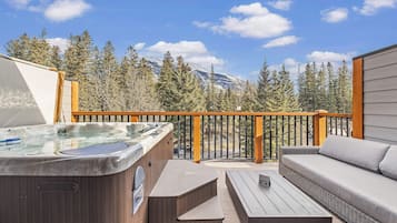 Bain à remous extérieur