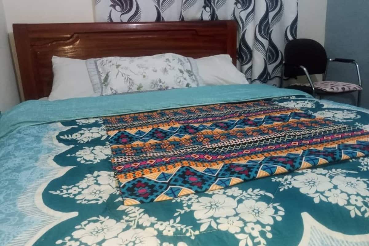 Traditional Room | 1 bedroom, premium bedding, memory foam beds, individually decorated