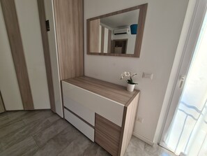 Interior - Comfortable three-room apartment in the green of Milan near the subway and parking (Milano)