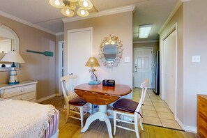 1 chambre, accès au Wi-Fi (inclus), literie fournie