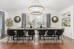 Meeting facility - 7BR Designer Home in Massanutten (McGaheysville)