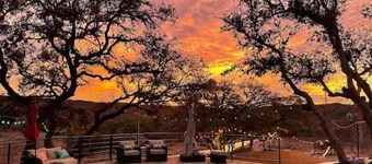 The Bird House on Cow Creek Cabin / Lake Travis