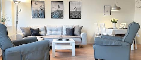 Téléviseur, table de ping-pong, chaßne audio