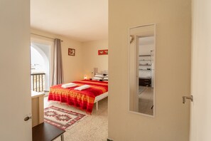 Free WiFi, bed sheets - WELCS APARTAMENTO 107 EMP con Terraza (Empuriabrava)